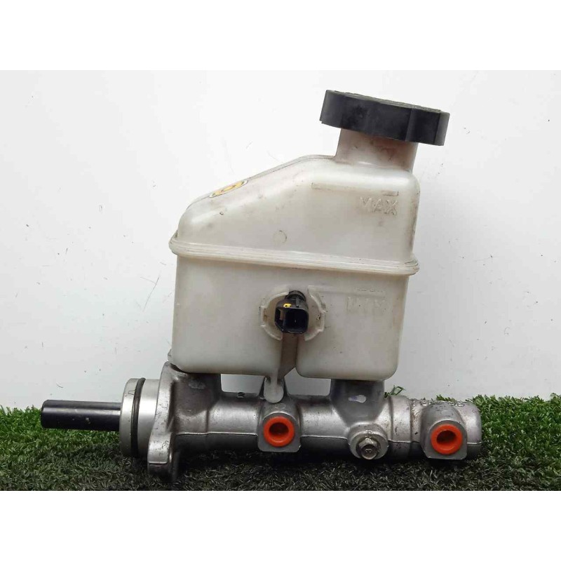 Recambio de bomba freno para hyundai i30cw 1.6 crdi cat referencia OEM IAM 585101H200  