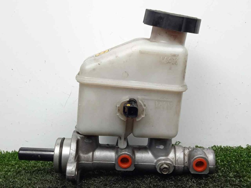 Recambio de bomba freno para hyundai i30cw 1.6 crdi cat referencia OEM IAM 585101H200  