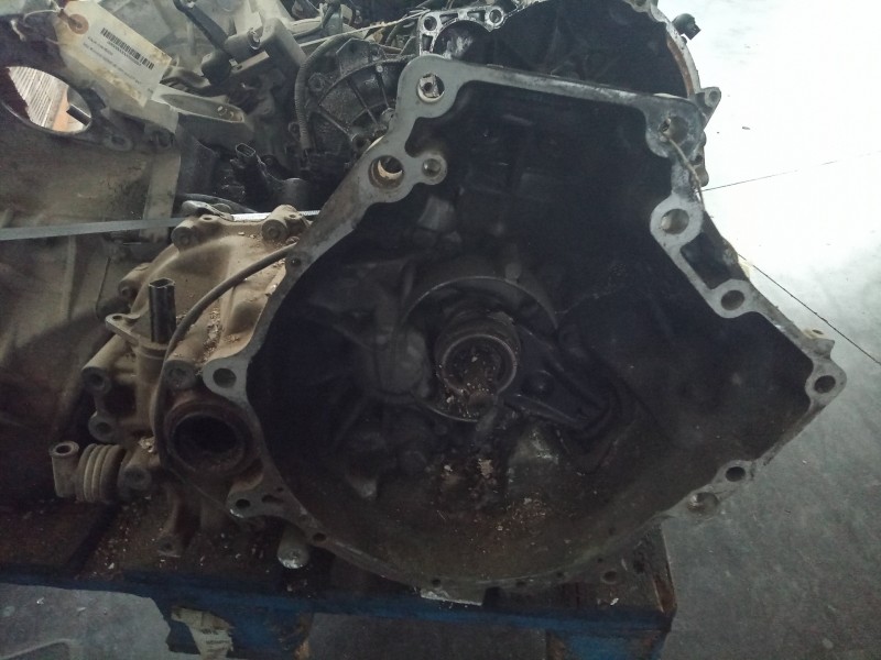 Recambio de caja cambios para mazda 626 berlina (gf) 2.0 turbodiesel cat referencia OEM IAM 8H31A 54900 