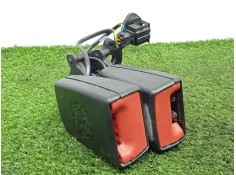 Recambio de enganche cinturon trasero izquierdo para audi a3 sedán(8vs) 2.0 16v tdi referencia OEM IAM 8V0857739  