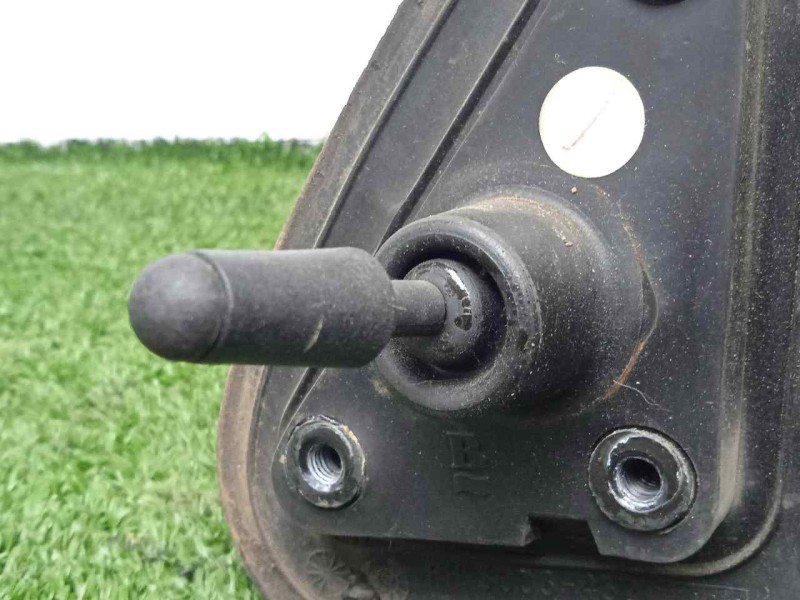 Recambio de retrovisor derecho para nissan micra (k11) 1.3 16v cat referencia OEM IAM  MANUAL NEGRO.PLASTICO