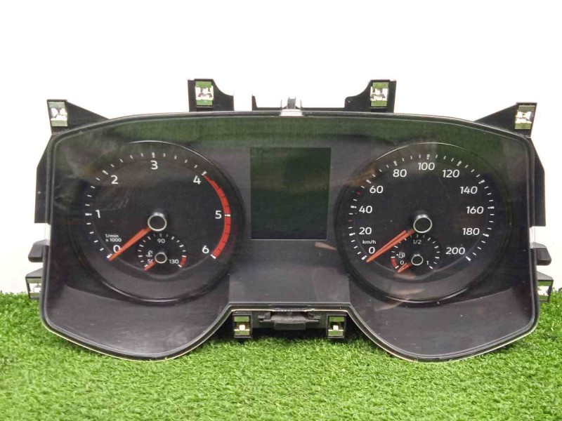 Recambio de cuadro instrumentos para man tge kasten (uy) 2.0 tdi referencia OEM IAM 7C0920749-A3C0803730000  