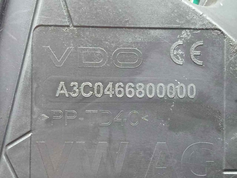 Recambio de cuadro instrumentos para man tge kasten (uy) 2.0 tdi referencia OEM IAM 7C0920749-A3C0803730000  