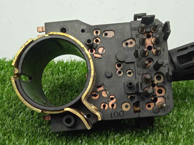 Recambio de mando luces para audi 100 berlina (c4) 2.3 referencia OEM IAM 443953513H  