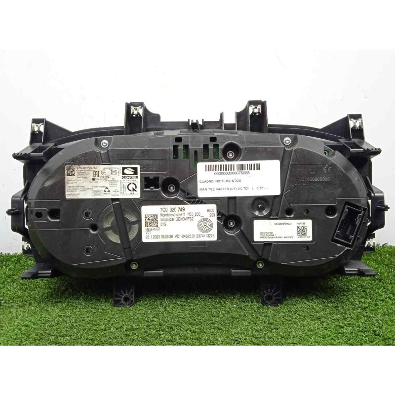 Recambio de cuadro instrumentos para man tge kasten (uy) 2.0 tdi referencia OEM IAM 7C0920749-A3C0803730000  