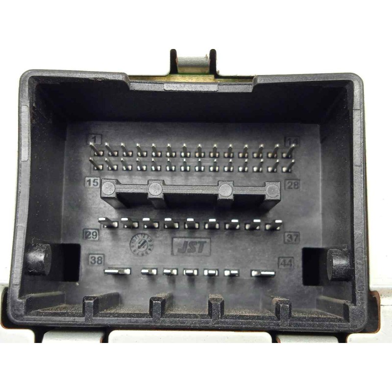 Recambio de sistema audio / radio cd para chevrolet cruze 1.6 cat referencia OEM IAM 22800670  