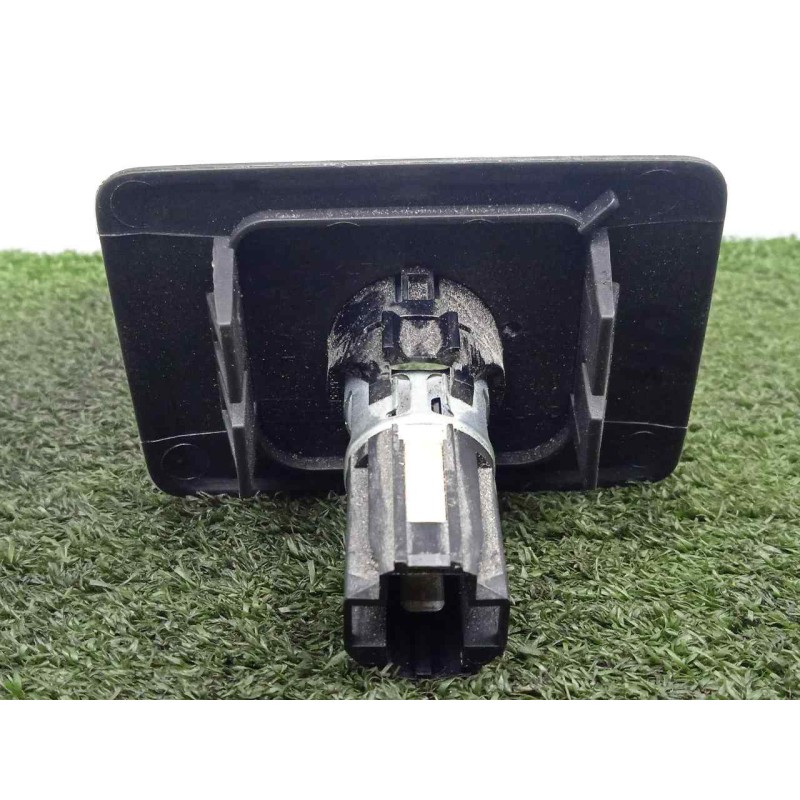 Recambio de moldura para man tge kasten (uy) 2.0 tdi referencia OEM IAM 2N0864147 MECHERO 