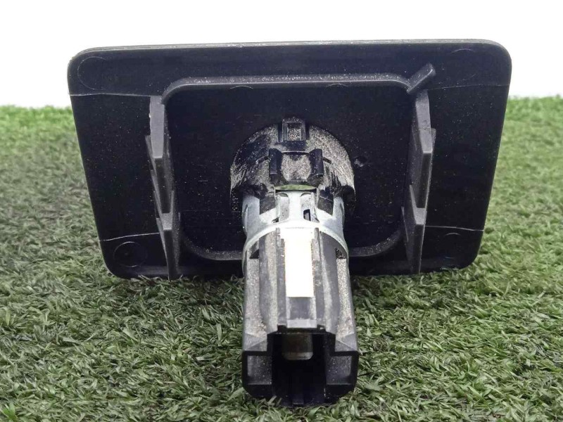 Recambio de moldura para man tge kasten (uy) 2.0 tdi referencia OEM IAM 2N0864147 MECHERO 