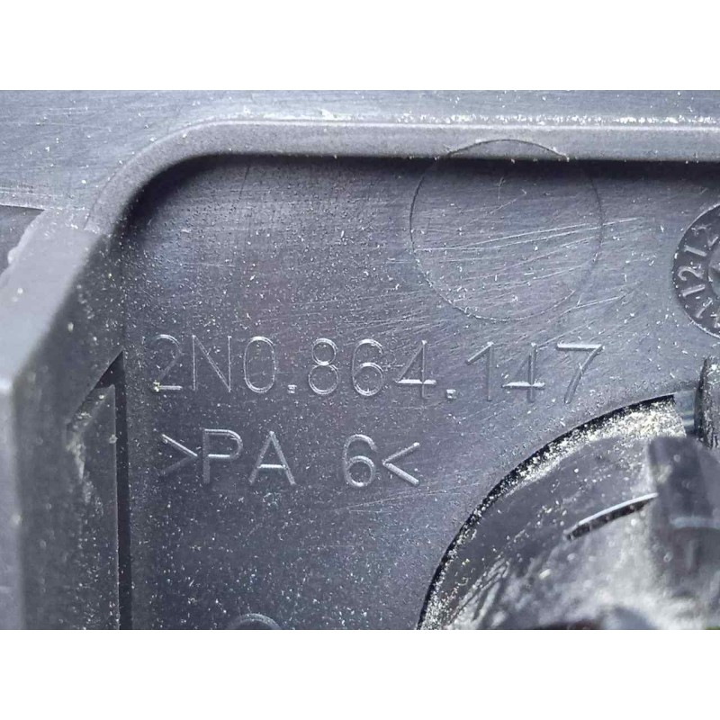 Recambio de moldura para man tge kasten (uy) 2.0 tdi referencia OEM IAM 2N0864147 MECHERO 