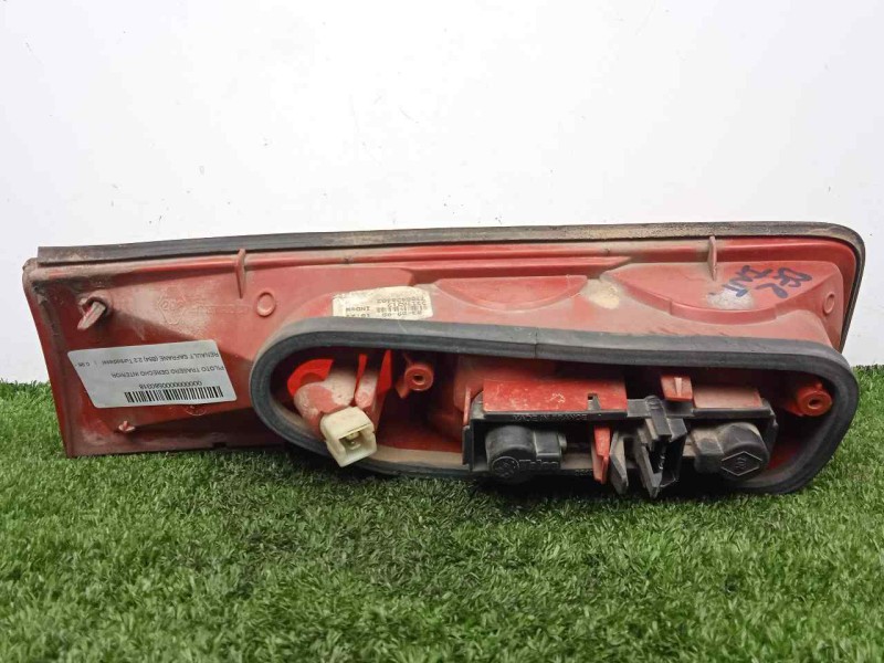 Recambio de piloto trasero derecho interior para renault safrane (b54) 2.2 turbodiesel referencia OEM IAM  96-01 