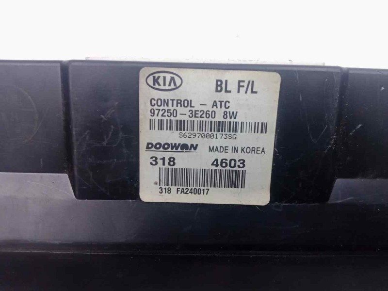 Recambio de mando climatizador para kia sorento 2.5 crdi referencia OEM IAM 972503E2608W  