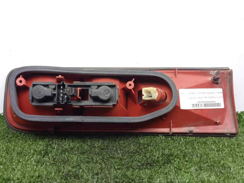 Recambio de piloto trasero izquierdo interior para renault safrane (b54) 2.2 turbodiesel referencia OEM IAM  96-01 