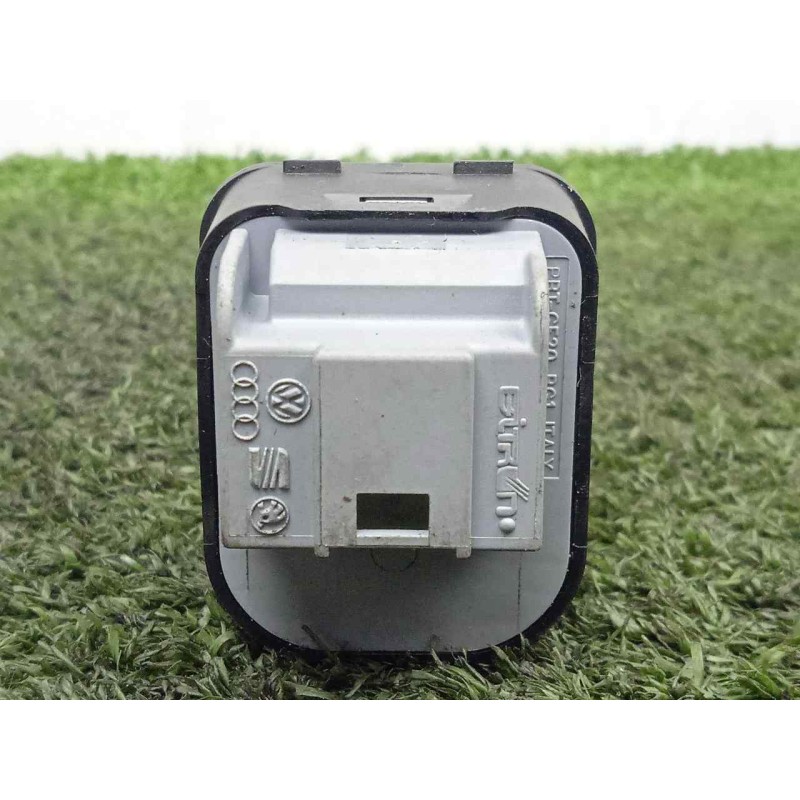 Recambio de mando retrovisor para man tge kasten (uy) 2.0 tdi referencia OEM IAM 3G0959565B  