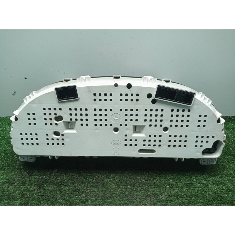 Recambio de cuadro instrumentos para kia sorento 2.5 crdi referencia OEM IAM 940133E250-11000985300K 2.CONECTORES 
