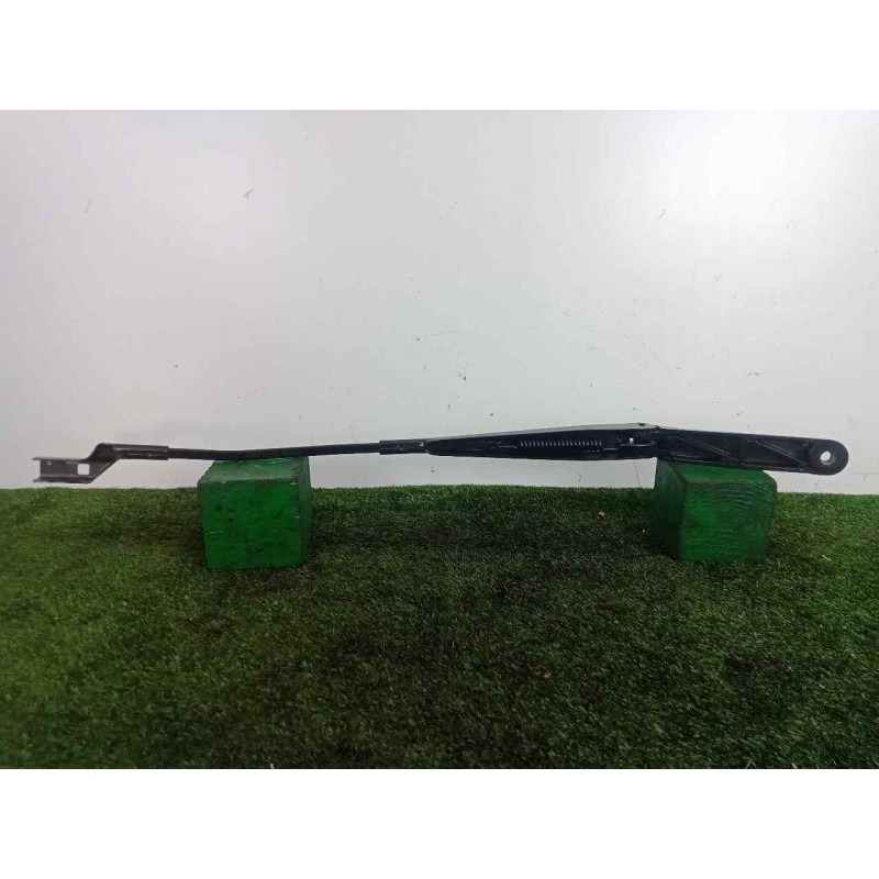 Recambio de brazo limpia delantero izquierdo para man tge kasten (uy) 2.0 tdi referencia OEM IAM 7C1955409A  