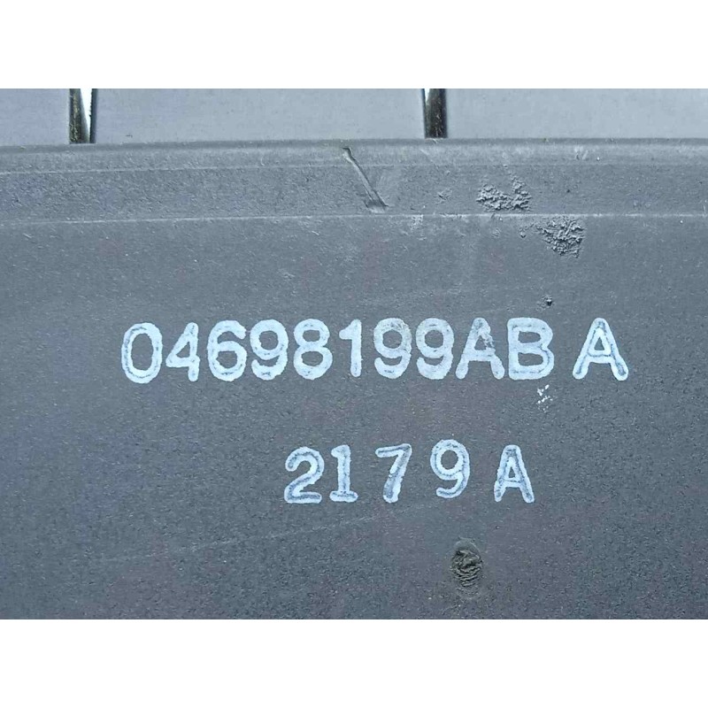 Recambio de mando climatizador para chrysler 300 m (lr) 2.7 cat referencia OEM IAM 04698199ABA  