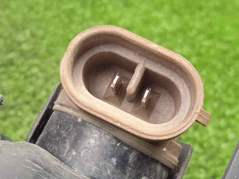 Recambio de faro antiniebla derecho para kia sorento 2.5 crdi referencia OEM IAM SINREFERENCIA  