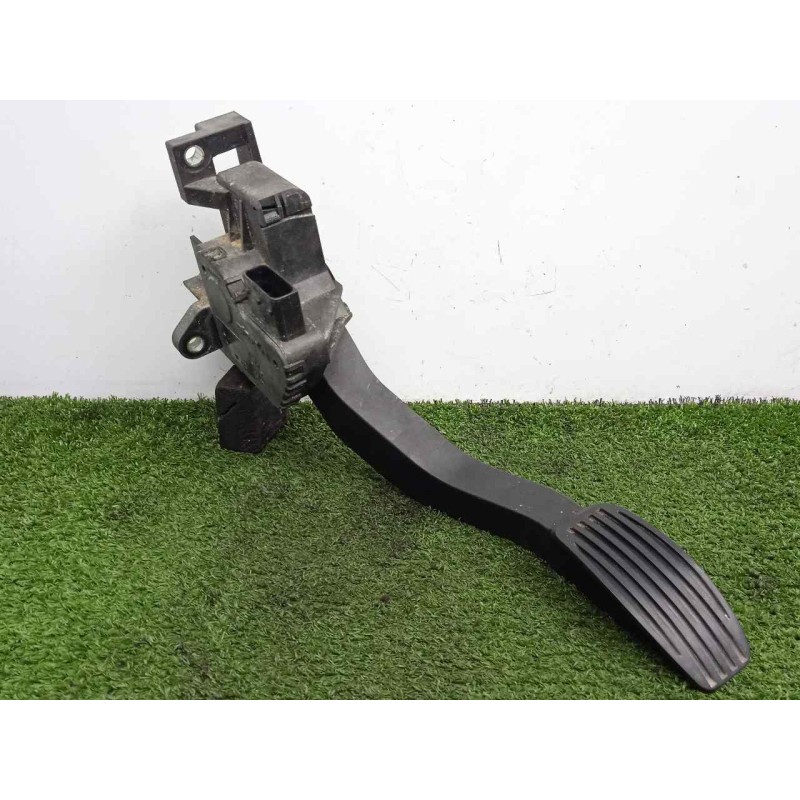 Recambio de potenciometro pedal para iveco daily furgón 2.3 diesel cat referencia OEM IAM 5801333490  