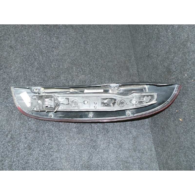 Recambio de piloto trasero izquierdo para opel corsa c 1.0 12v cat (z 10 xe / lw3) referencia OEM IAM  CORSA.C - 01-03 ROJO