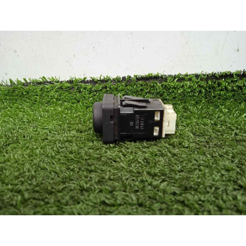 Recambio de warning para opel crossland x 1.2 referencia OEM IAM YP00033477 3.PINES 