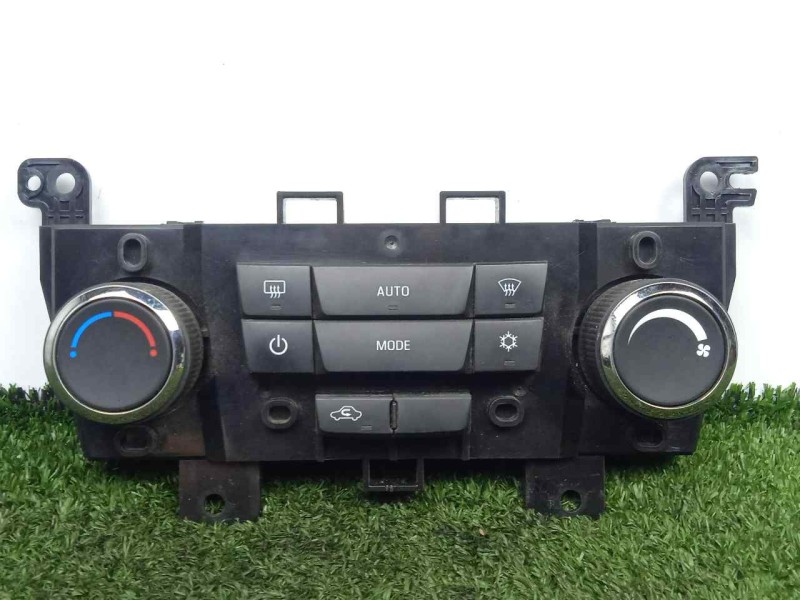 Recambio de mando climatizador para chevrolet cruze 1.6 cat referencia OEM IAM 3870568  