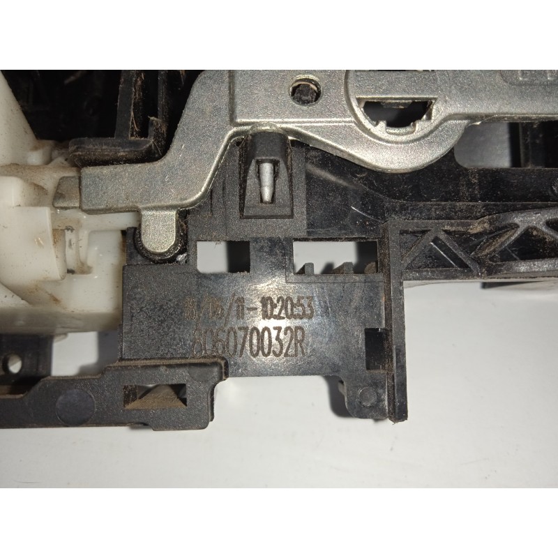 Recambio de maneta exterior trasera izquierda para renault scenic iii grand dynamique referencia OEM IAM 806070032R  