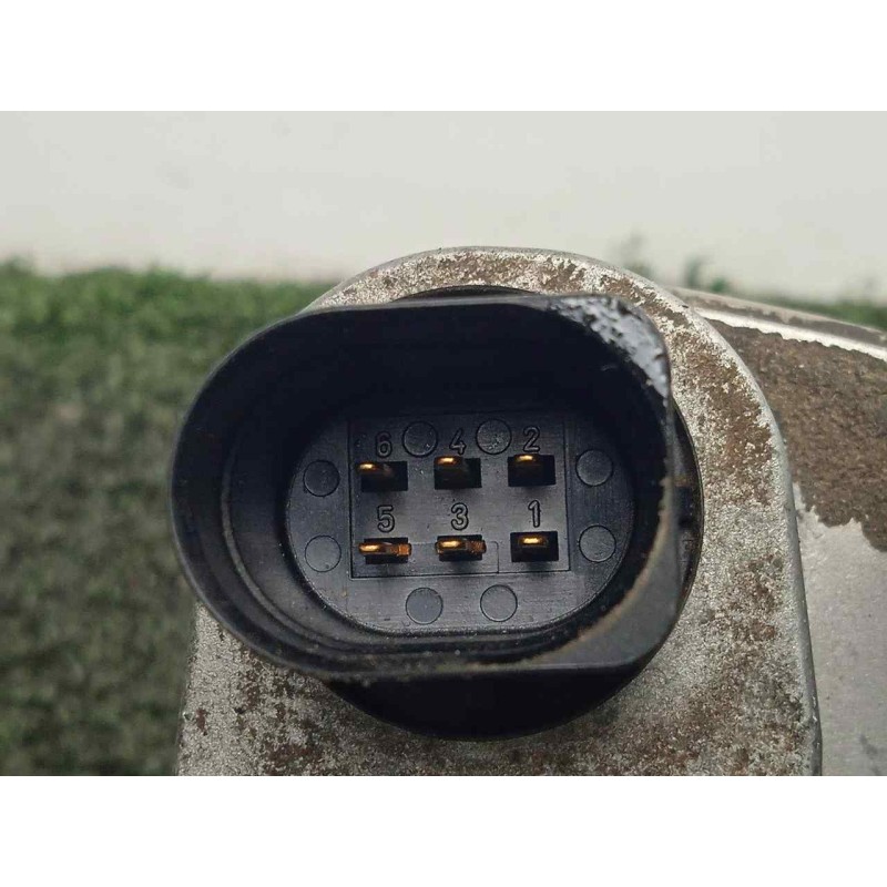 Recambio de caja mariposa para volkswagen passat berlina (3b3) 1.6 referencia OEM IAM 06B133062P-408238223003  