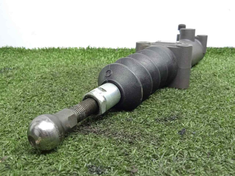 Recambio de bombin embrague para iveco eurocargo 05.03  5.9 diesel referencia OEM IAM 504033670  