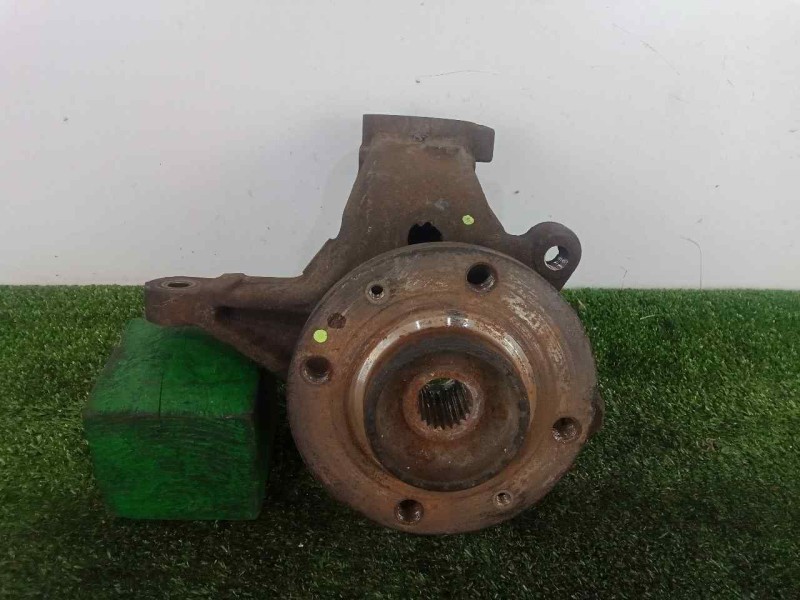 Recambio de mangueta delantera derecha para peugeot 206 berlina 1.4 hdi referencia OEM IAM SINREFERENCIA 4X108 