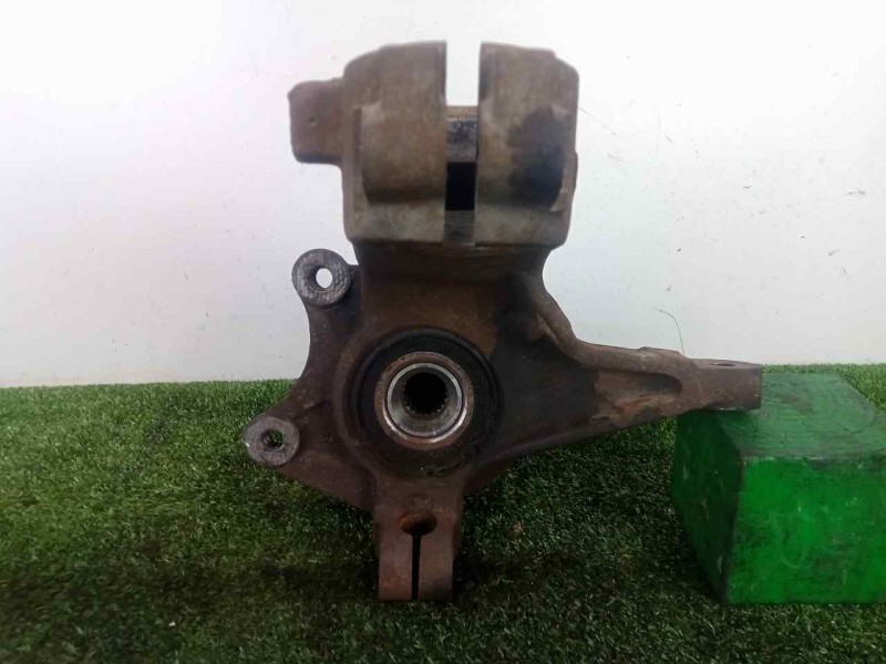 Recambio de mangueta delantera derecha para peugeot 206 berlina 1.4 hdi referencia OEM IAM SINREFERENCIA 4X108 