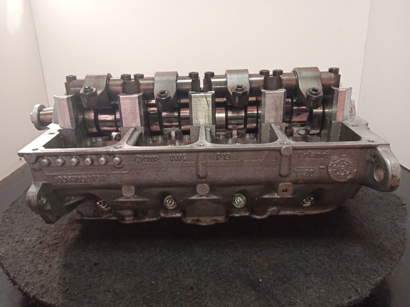 Recambio de culata para volkswagen passat berlina (3b3) 1.9 tdi referencia OEM IAM 038103373R  