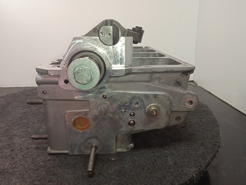 Recambio de culata para volkswagen passat berlina (3b3) 1.9 tdi referencia OEM IAM 038103373R  