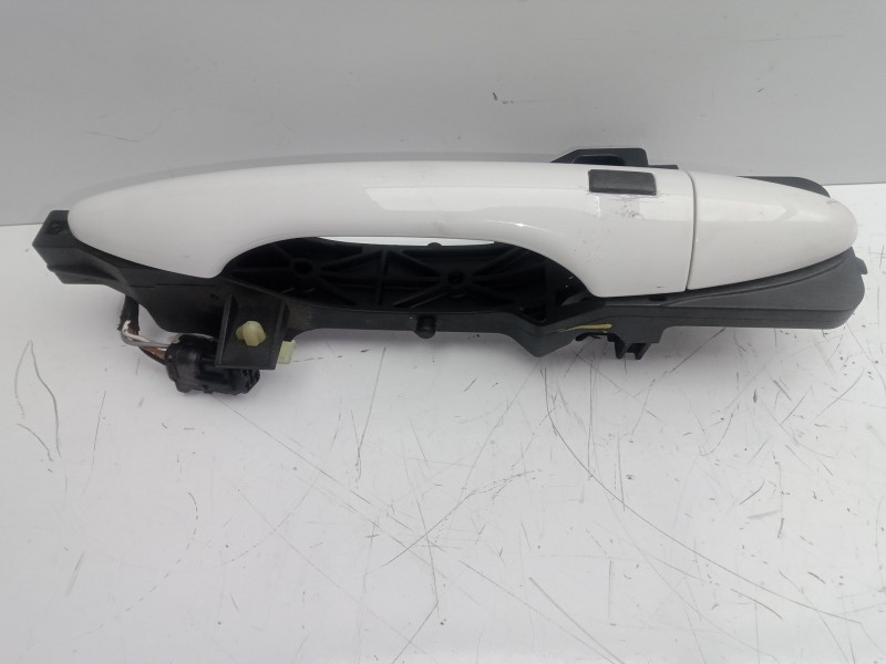 Recambio de maneta exterior delantera derecha para hyundai ix35 1.7 crdi cat referencia OEM IAM   BLANCO
