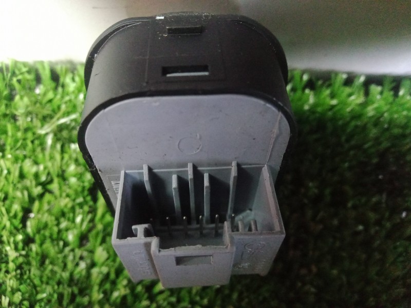 Recambio de mando retrovisor para volkswagen passat berlina (3c2) 2.0 tdi referencia OEM IAM 1K0959565F  