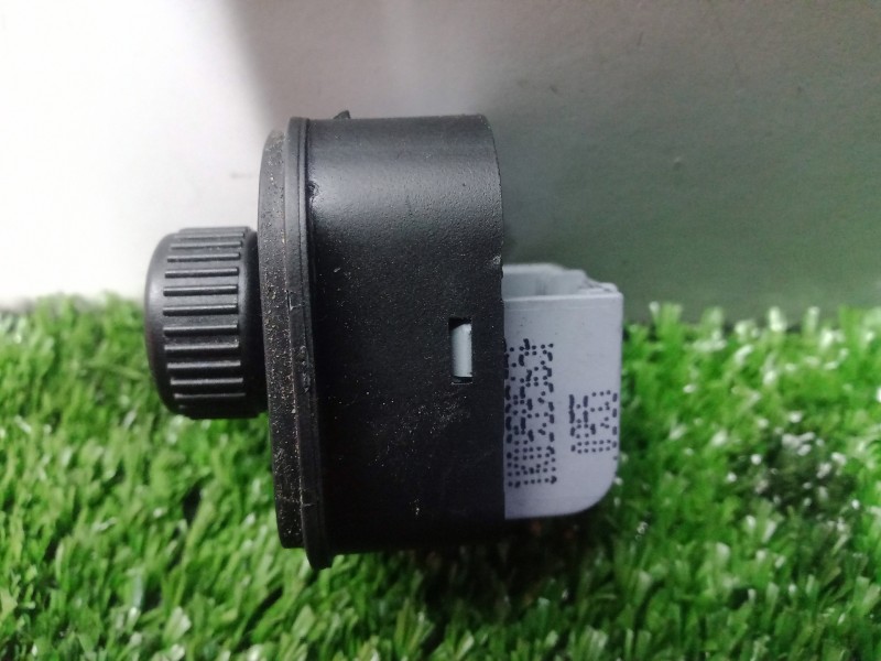 Recambio de mando retrovisor para volkswagen passat berlina (3c2) 2.0 tdi referencia OEM IAM 1K0959565F  