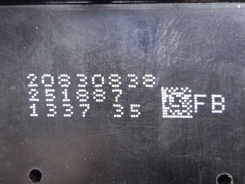 Recambio de mando elevalunas delantero izquierdo para chevrolet cruze 1.6 cat referencia OEM IAM 20830838 4.BOTONES 