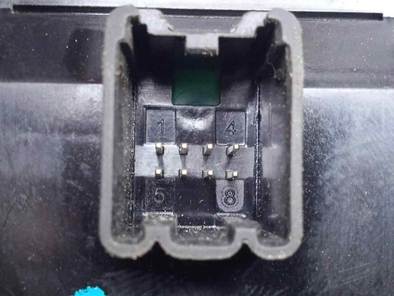 Recambio de mando elevalunas delantero izquierdo para chevrolet cruze 1.6 cat referencia OEM IAM 20830838 4.BOTONES 