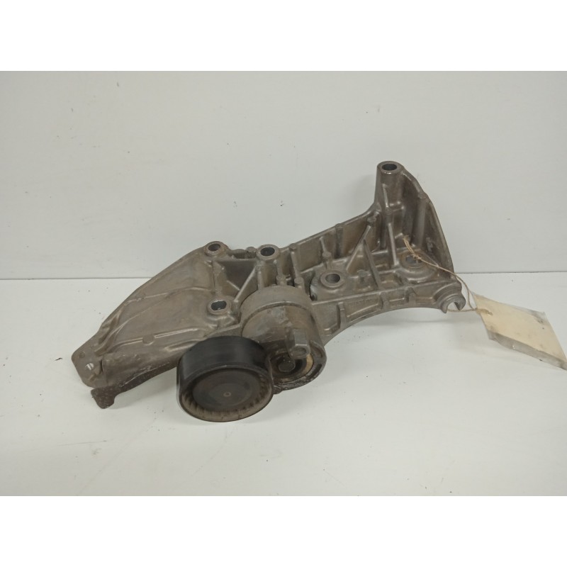 Recambio de soporte alternador para renault scenic iii grand dynamique referencia OEM IAM 8200669494  