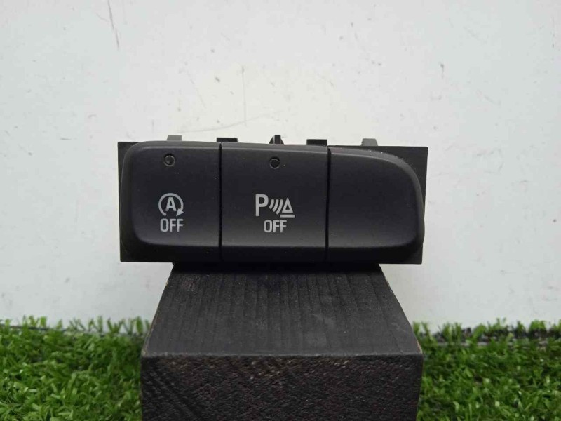 Recambio de interruptor para opel crossland x 1.2 referencia OEM IAM YP00032077 6.PINES 