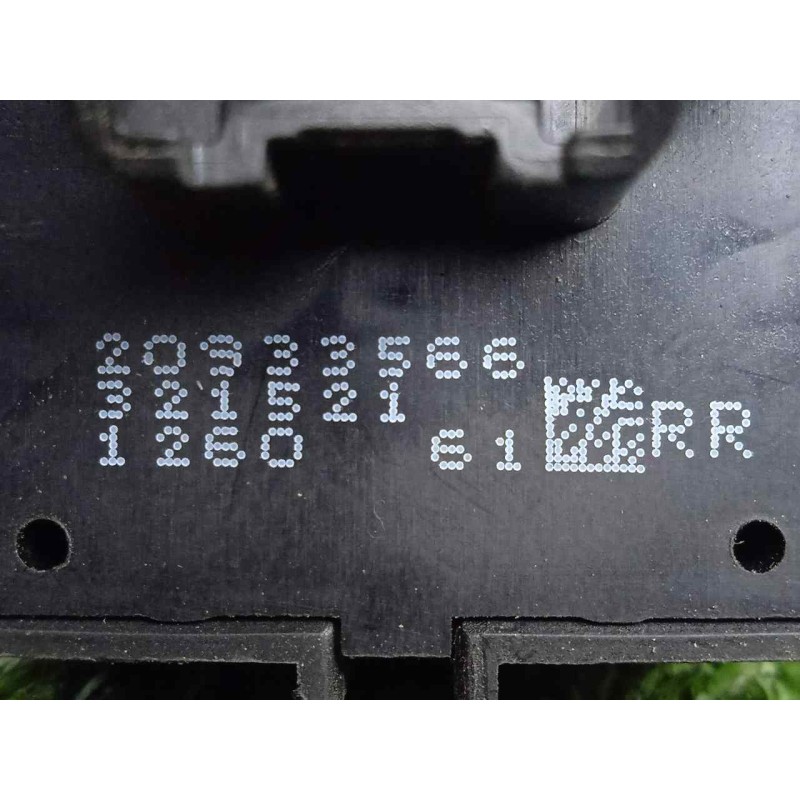 Recambio de mando elevalunas trasero derecho para chevrolet cruze 1.6 cat referencia OEM IAM 20933566  