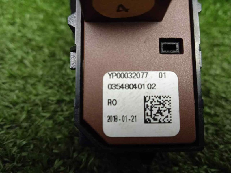 Recambio de interruptor para opel crossland x 1.2 referencia OEM IAM YP00032077 6.PINES 