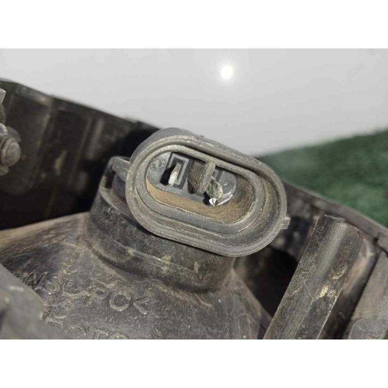 Recambio de faro antiniebla derecho para kia carens (un) 2.0 crdi referencia OEM IAM   