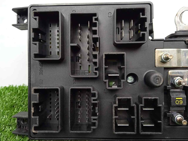 Recambio de caja reles / fusibles para volvo v70 familiar 2.5 turbodiesel referencia OEM IAM 518323118-9452993  