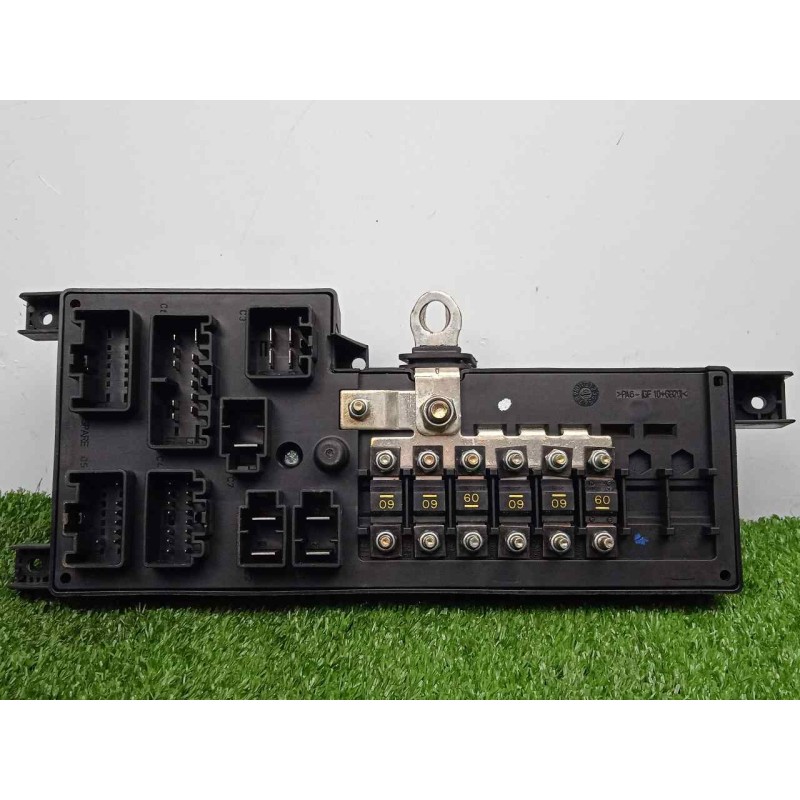 Recambio de caja reles / fusibles para volvo v70 familiar 2.5 turbodiesel referencia OEM IAM 518323118-9452993  