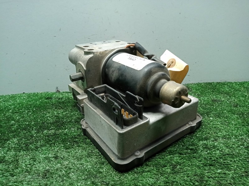 Recambio de abs para opel vectra b berlina referencia OEM IAM 13039901S108022001C13040101  