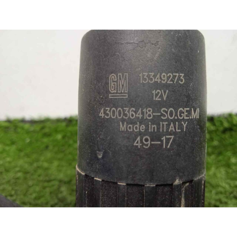 Recambio de bomba limpia para opel crossland x 1.2 referencia OEM IAM 13349273-430036418 2.PINES 