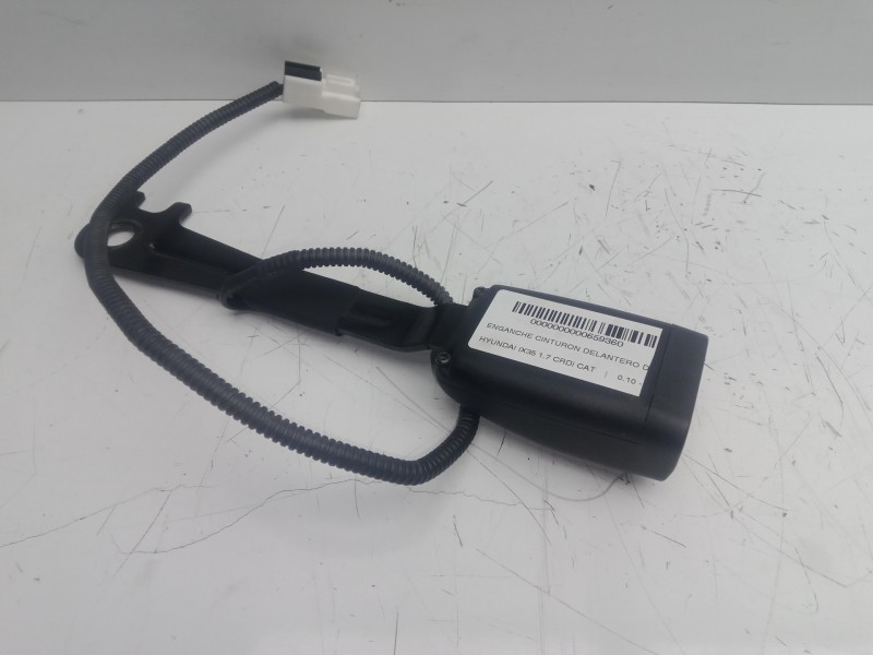 Recambio de enganche cinturon delantero derecho para hyundai ix35 1.7 crdi cat referencia OEM IAM   