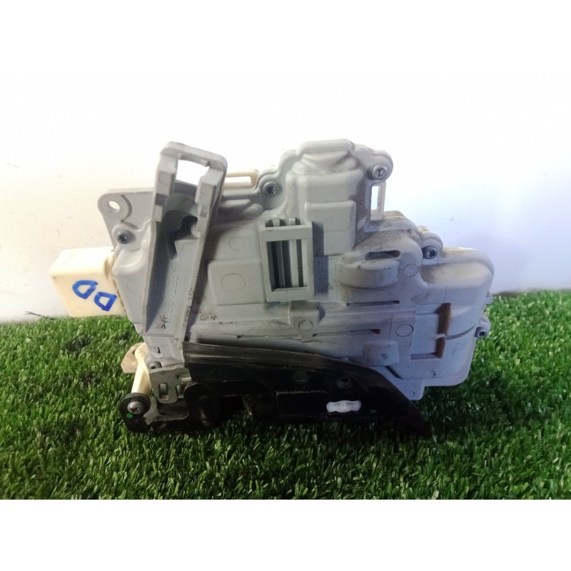 Recambio de cerradura puerta delantera derecha para volkswagen passat berlina (3c2) 2.0 tdi referencia OEM IAM 3C1837016A  