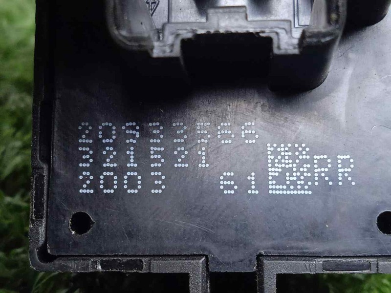 Recambio de mando elevalunas trasero izquierdo para chevrolet cruze 1.6 cat referencia OEM IAM 20933566  