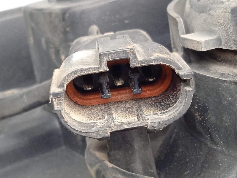 Recambio de faro izquierdo para kia carens 2.0 turbodiesel cat referencia OEM IAM SINREFERENCIA 02-06 